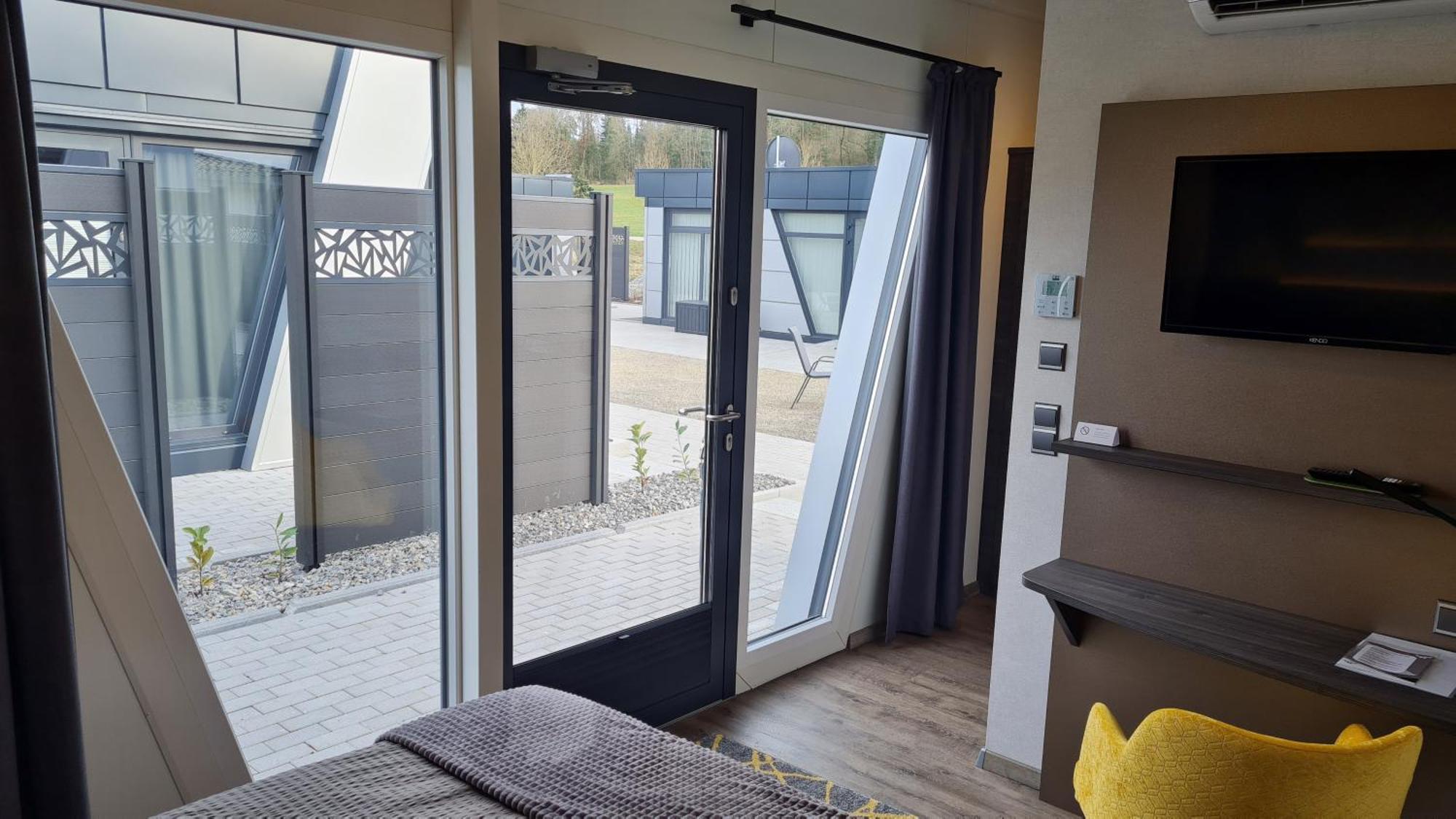 Lins B&B Hotel Resort Marktlustenau Bagian luar foto